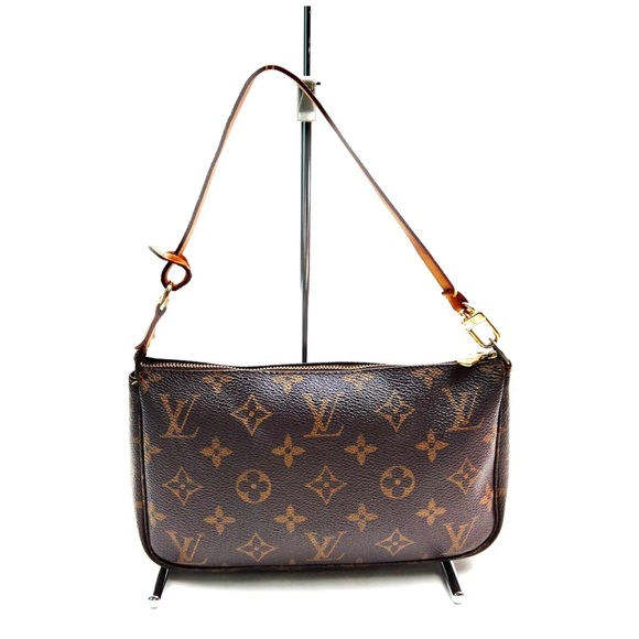 Louis Vuitton Pochette Accessoires Monogram - Picture 1 of 11